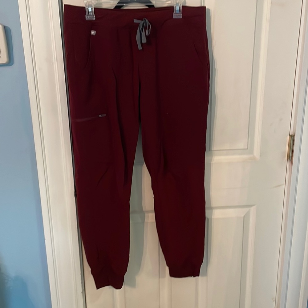 Women’s Figs Scrub Pants